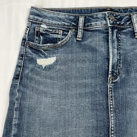 Silver Jeans Francy Denim Distressed Raw Hem Stretchy Skirt - Picture 7 of 9